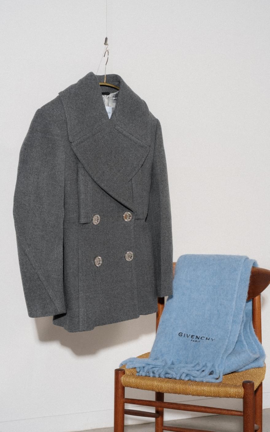 GIVENCHY 01