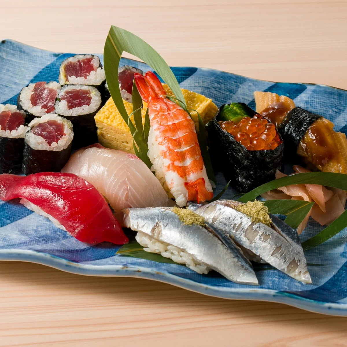 東鮓本店 さんまの特撰すし